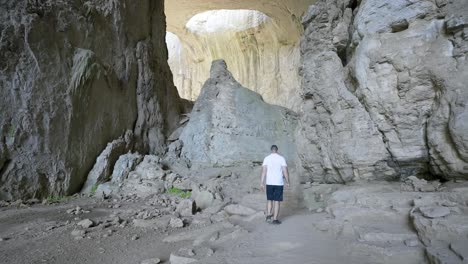 prohodna cave, god's eyes, karlukovo bulgaria