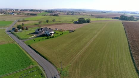 Amish-Landschaft,-Gesehen-Von-Einer-Drohne