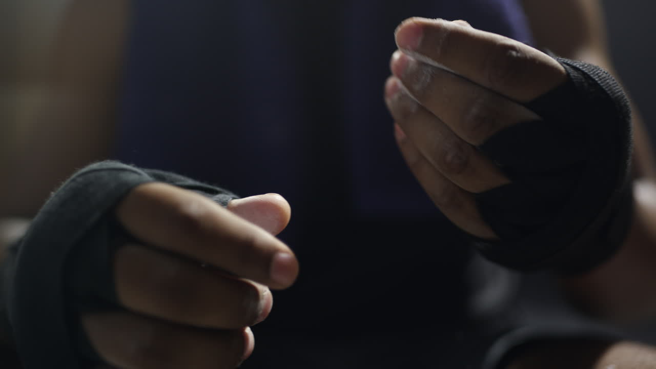 그 금을 얻기 위해 준비하고 있습니다.