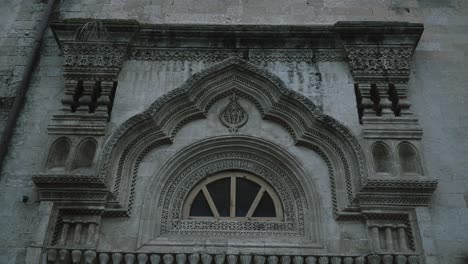 historical silvan ulu mosque, turkey, the upper part of the door, embroidered wall