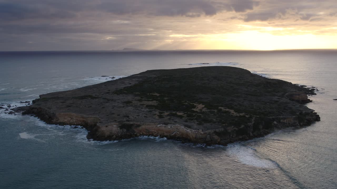 imágenes de drones de la costa de la península de york en el sur de australia al atardecer