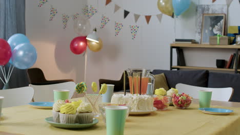 Salón-Decorado-Para-Fiesta-De-Cumpleaños