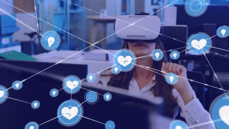 vr 헤드 ⁇ 을 사용하는 이중 인종 사업가 여성에 대한 아이콘과 연결 네트워크의 애니메이션