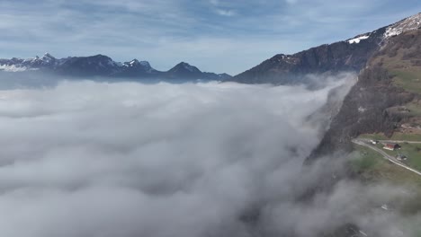 Misty-Walensee-Vista-Alpina-Desde-Amden