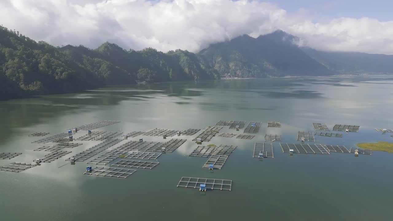 lago batur volcán activo monte bali indonesia