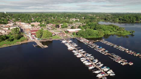 portry marina y frente al mar, lago scugog, ontario, canadá