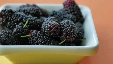 fresh mulberries in a bowl