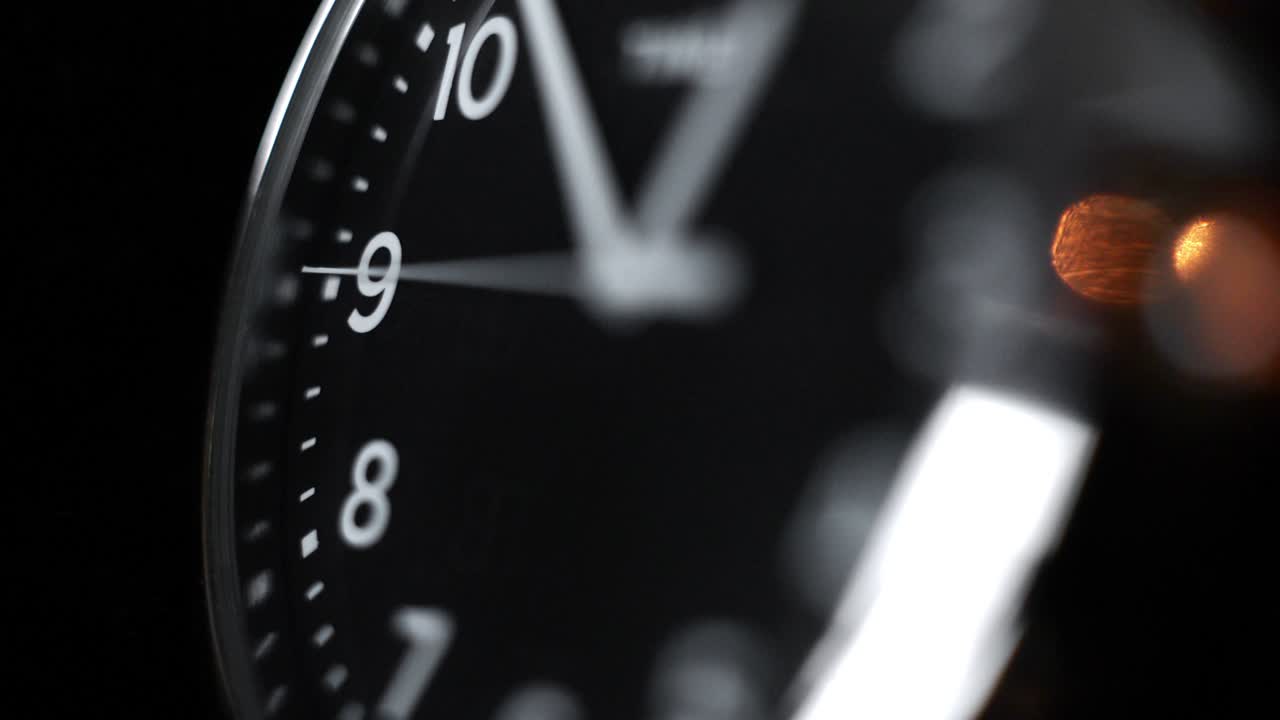 mira con una segunda mano. disparo macro.