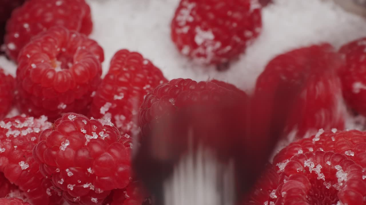 Raspberries with Sugar