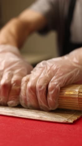 preparación de sushi