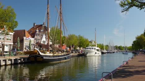 canal scene in holland