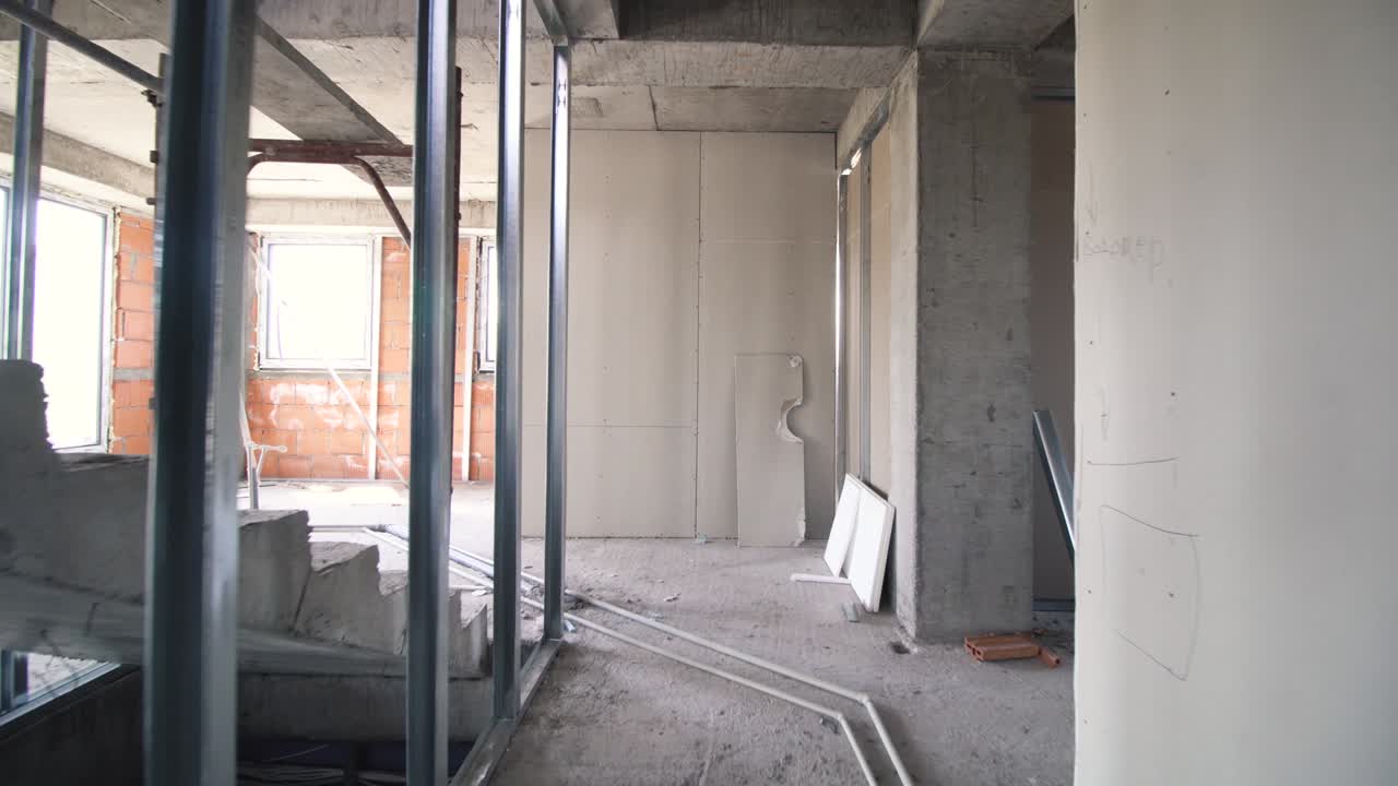 interno del cantiere di costruzione. edificio residenziale incompiuto