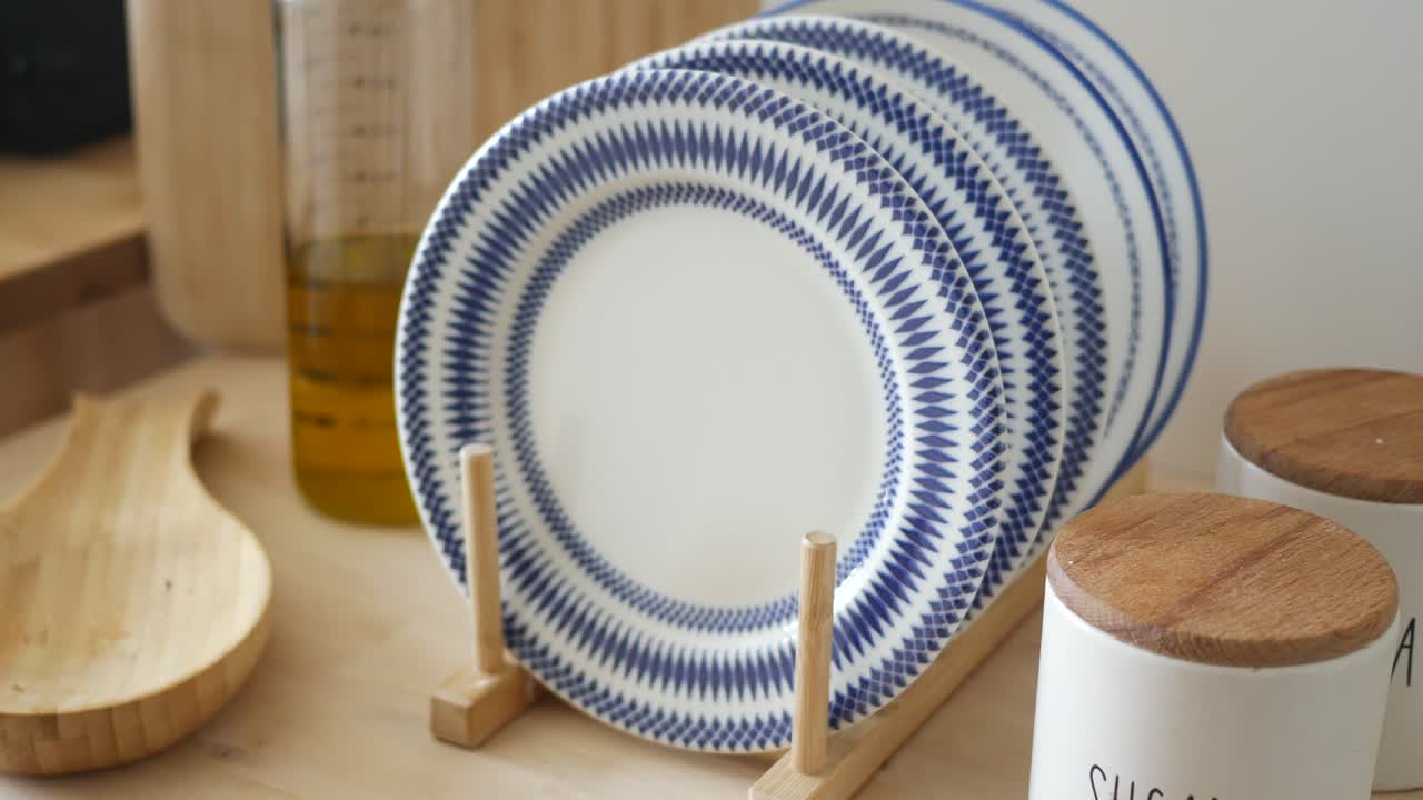 Kitchenware Display with Wooden Rack and Plates