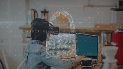 animación del procesamiento de datos sobre una mujer biracial usando auriculares vr