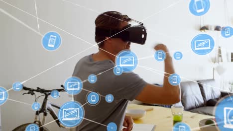 animación de la red de conexiones con iconos sobre el hombre que usa auriculares vr