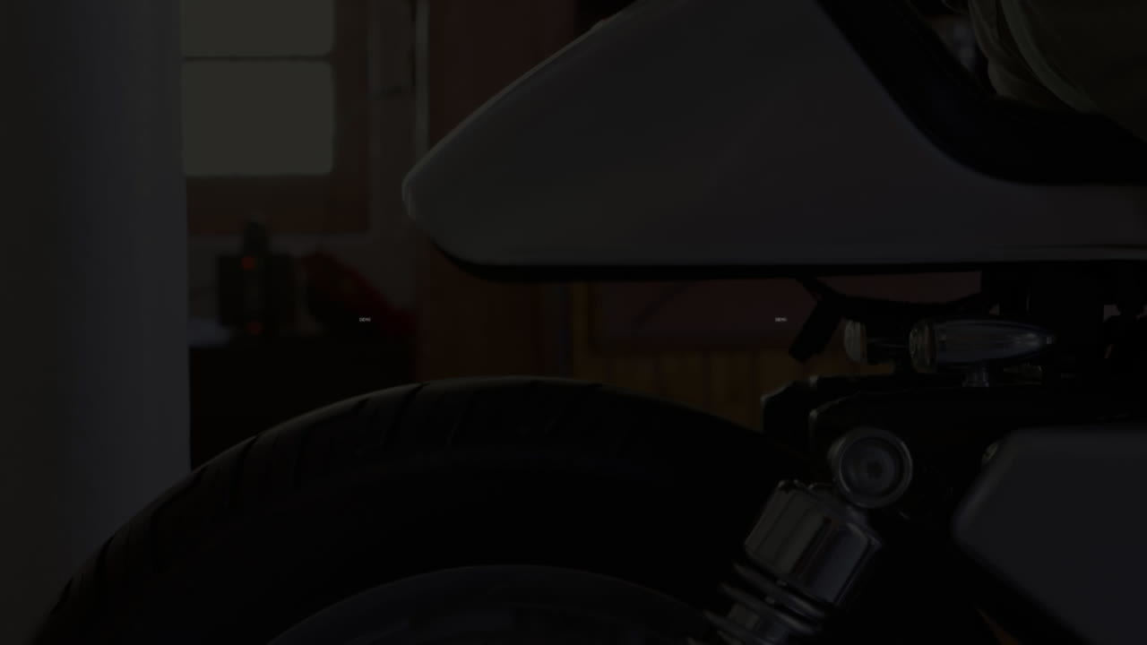 animación del procesamiento de datos financieros con estadísticas sobre la rueda.