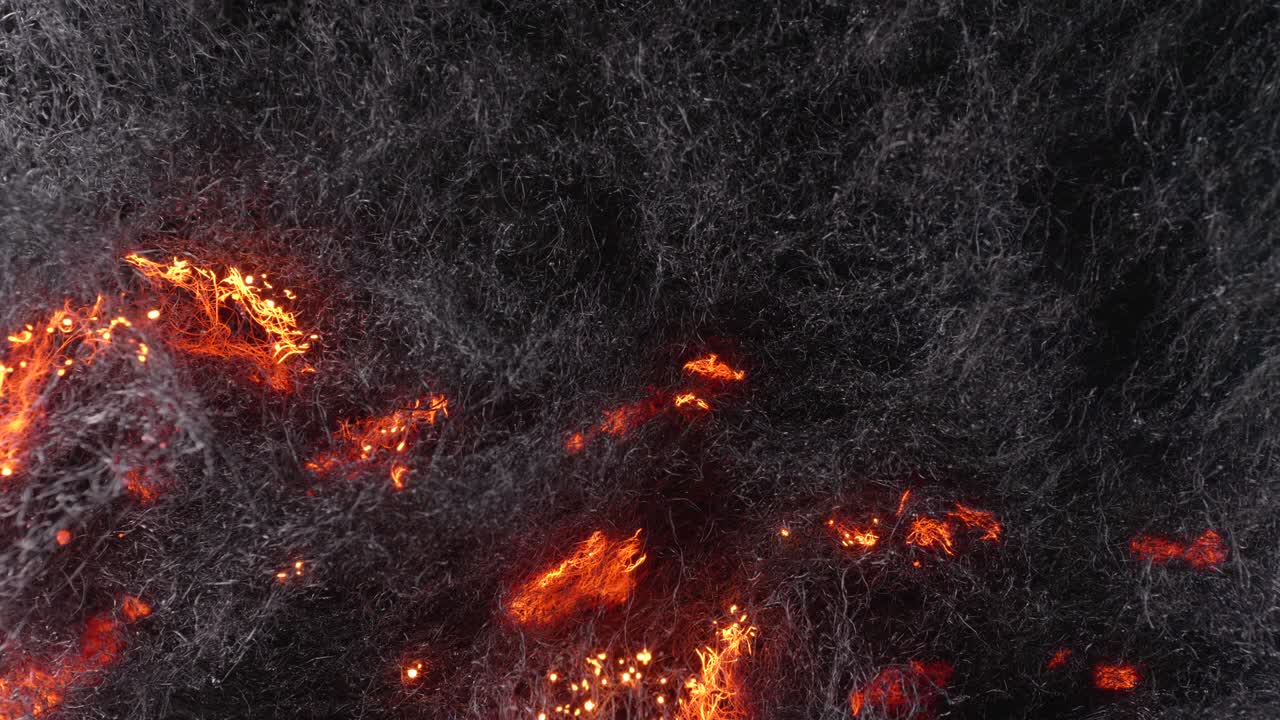 Feuer breitet sich schnell durch Stahlwolle 26 aus