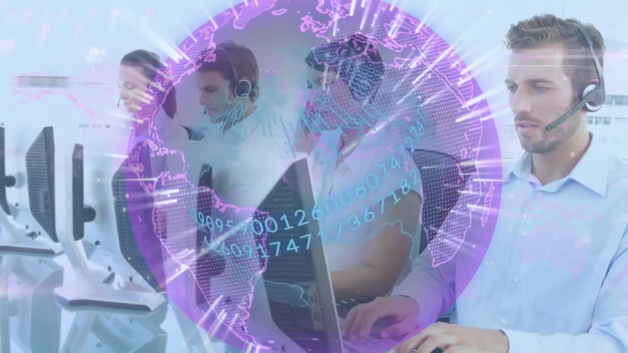 animación del globo y procesamiento de datos sobre personas de negocios que usan auriculares telefónicos