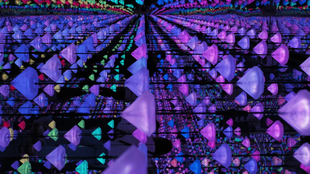 다채로운 다이아몬드 조명 설치