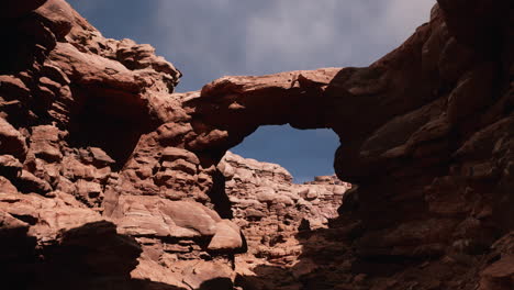 Arco-De-Piedra-Roja-En-El-Parque-Del-Gran-Cañón