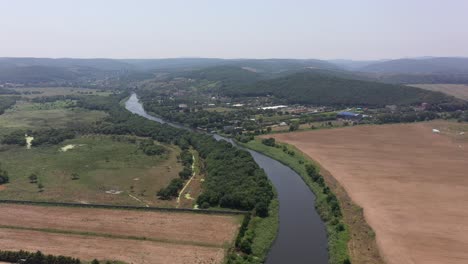 Luftaufnahme-Des-Flusses-Riva-Und-Der-Stadt-Riva-An-Der-Schwarzmeerküste-Auf-Der-Asiatischen-Seite-Von-Istanbul,-Türkei