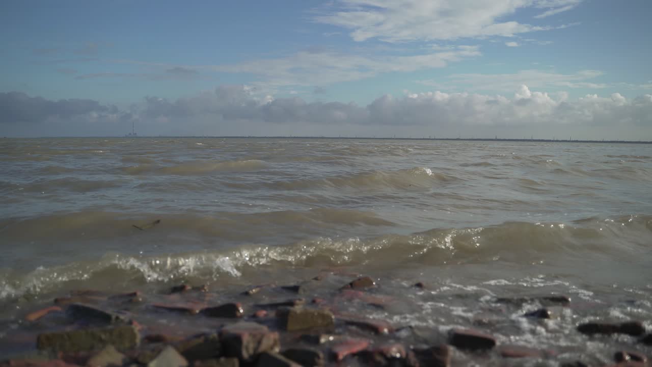 устье реки ганг здесь дало реке ее огромные размеры