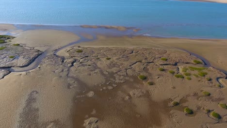vuelo en dron sobre la laguna de naila, un lugar maravilloso y virgen