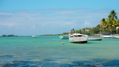 Tropical-empty-beach