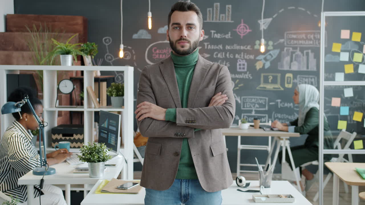 team aziendale in un ufficio moderno