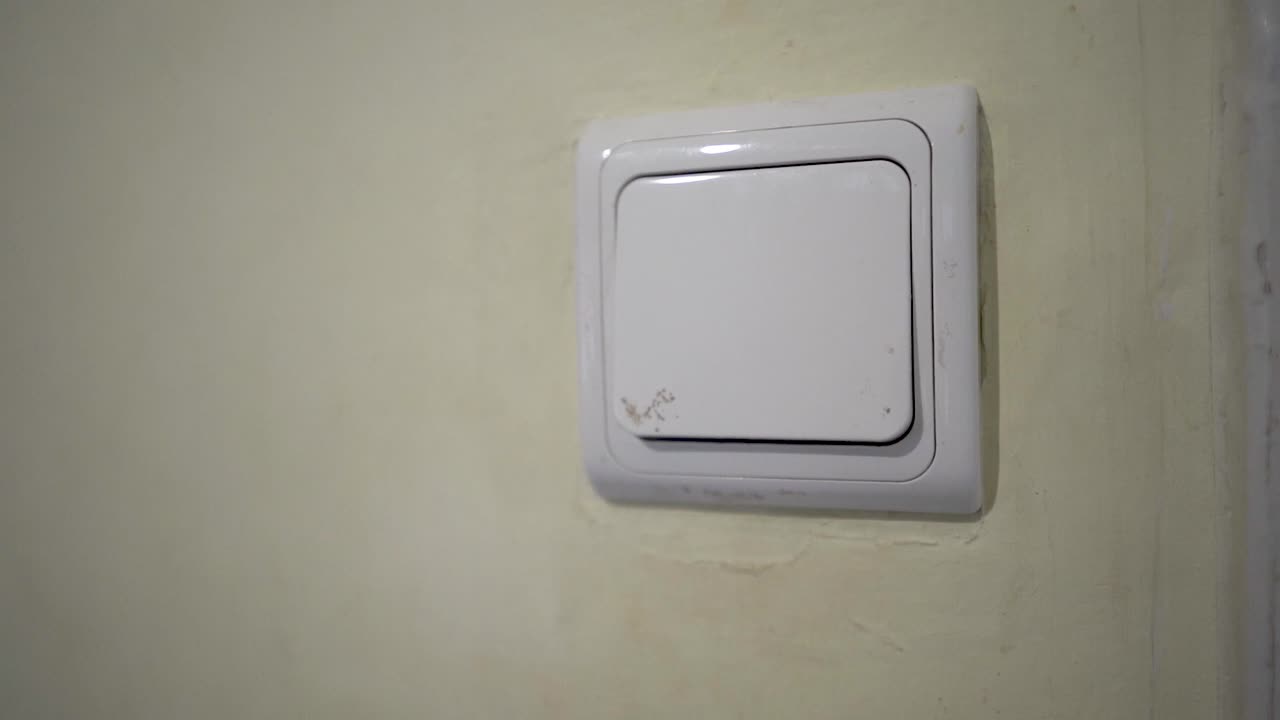 interruptor de luz de pared sucio, interruptor eléctrico, cerrar