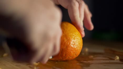 slicing oranges for orange wine