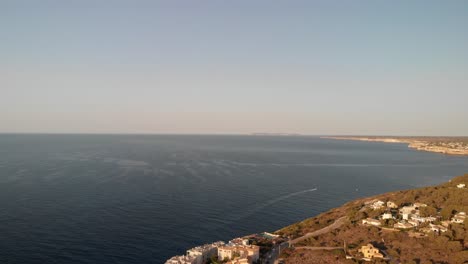 España-Mallorca-Cala-Figuera-Vista-Desde-Arriba-Con-Un-Dron-A-4k-24-Fps-Usando-Filtros-Nd-Y-En-Diferentes-Momentos-Del-Día-Usando-Dji-Mavic-Air