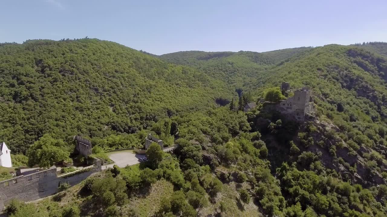 언덕에 있는 성