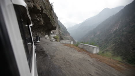 serpentine road