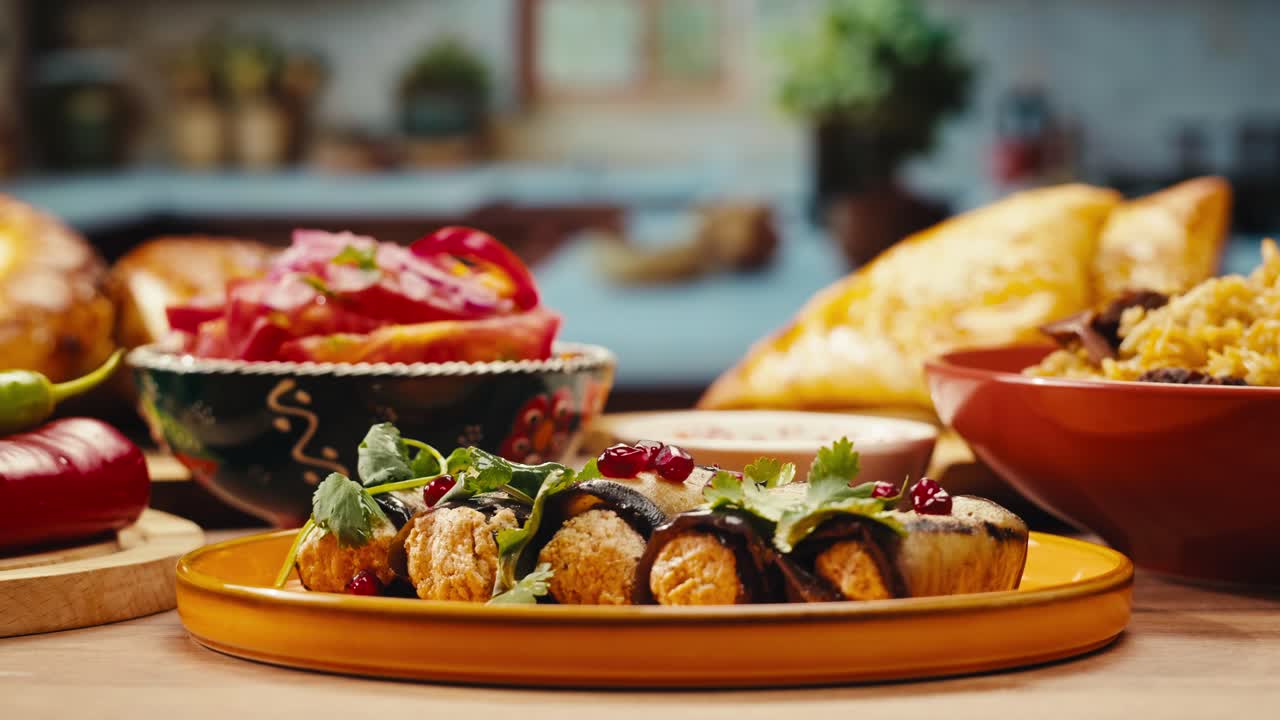 맛있는 채워진 양배추와 중동 요리