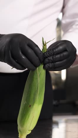 preparing fresh corn