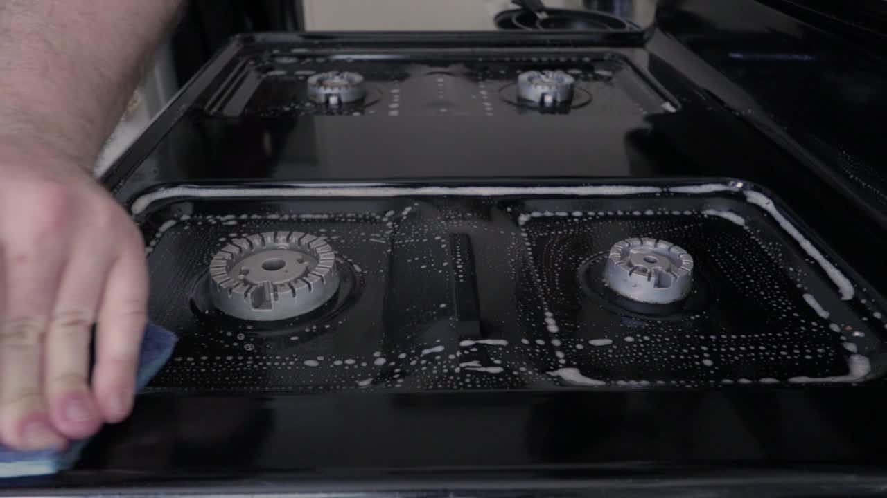 오븐 청소 및 스크러빙