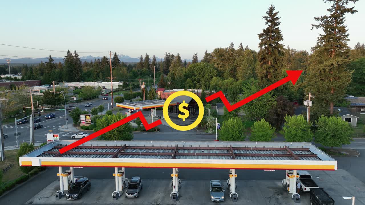 미국 주유소 위에서 가격이 상승하는 애니메이션 화살표