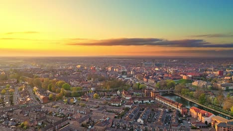 Golden-Sunset-View-City-Of-York,-England-With-Cathedral-In-Background