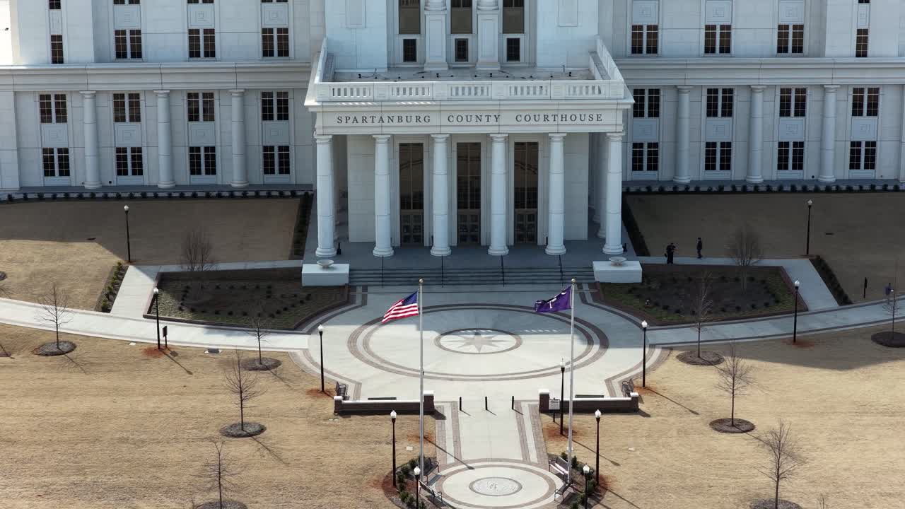 Vista aérea aproximada de drone do novo tribunal do condado de Spartanburg na Carolina do Sul