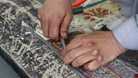 swaying the edges of the rug