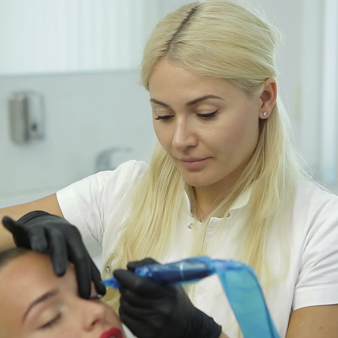 Permanent make up on eyes