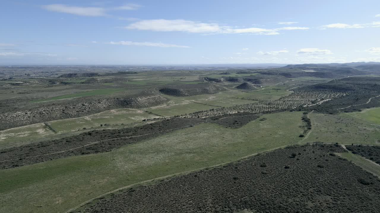 vuela sobre el desierto de mas de melones