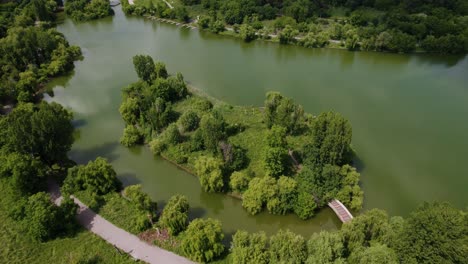 Aerial-Romania-Bucharest-Sunny-Day-in-Park