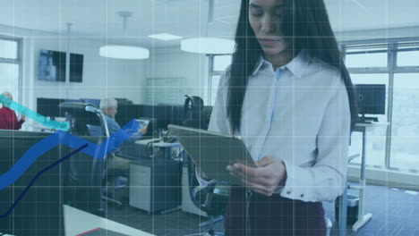 una interfaz digital animada muestra estadísticas a medida que diversos equipos colaboran en una oficina.