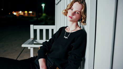 retrato de una mujer joven