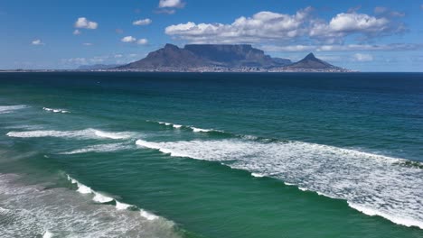 table mountain view from the ocean