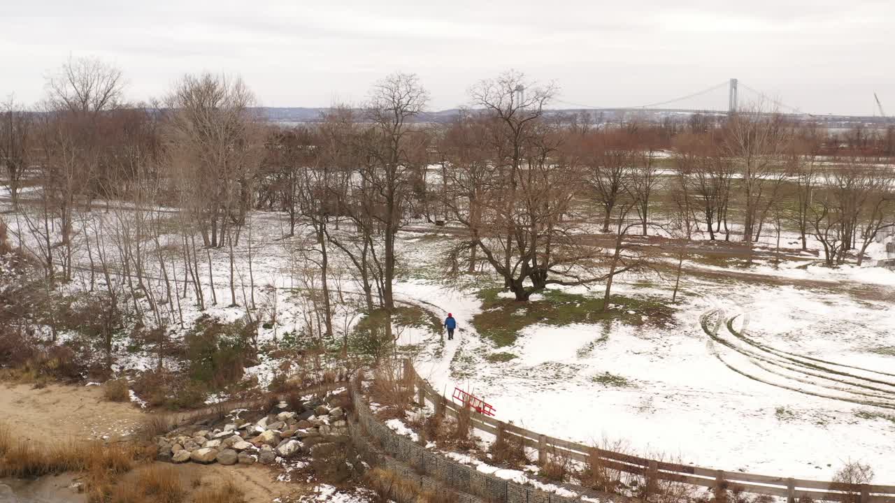 추운 겨울 아침에 calvert vaux 공원의 조감도