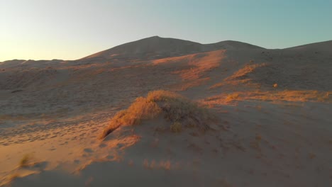 美國沙漠中飛翔的無人機 fpv 靈感背景