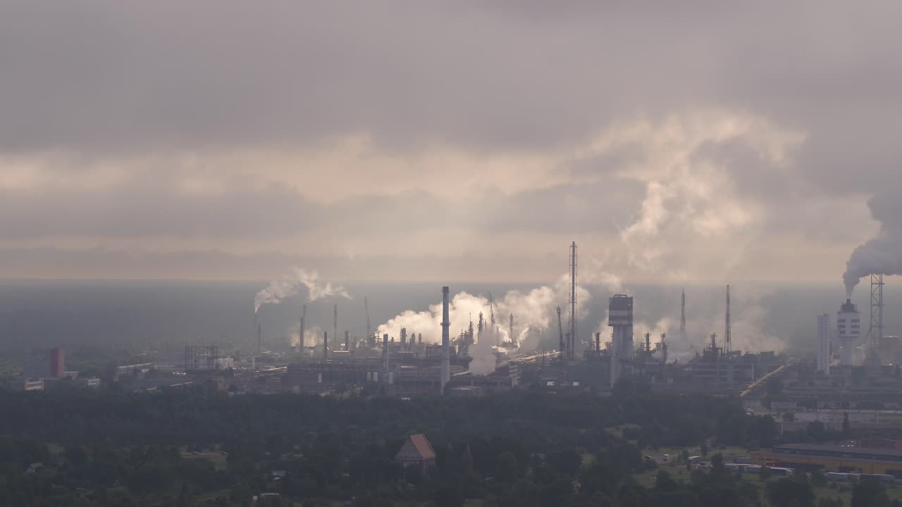 fabricação de fertilizantes. vista aérea do drone. lituânia